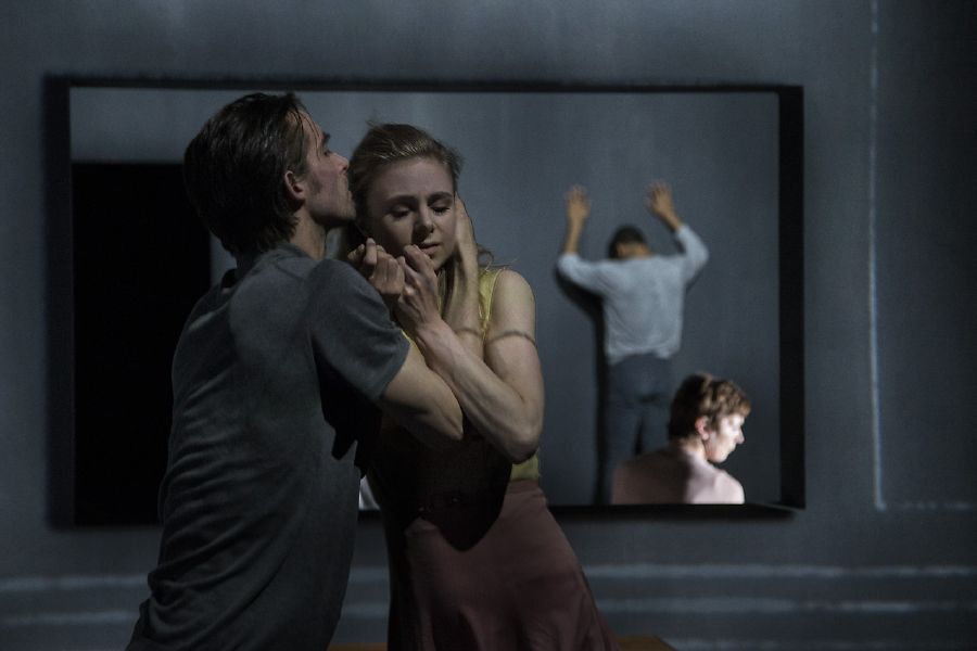 Shaken Mirror, Dancers Sebastian Kloborg and Ida Praetorius, Royal Danish Ballet